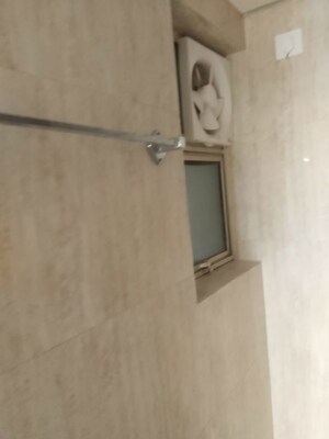 Room in 3.5 BHK Apartment at Paarth Aadyant, Gomti Nagar – for Rent