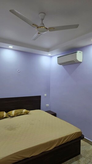 Furnished Amenities in 3.5 BHK Apartment at Omaxe R2, Gomti Nagar – for Rent