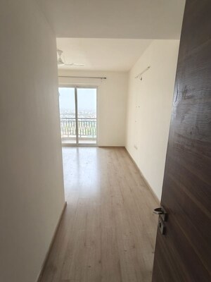 3.5 BHK Apartment For Rent in Omaxe Waterscapes, Gomti Nagar