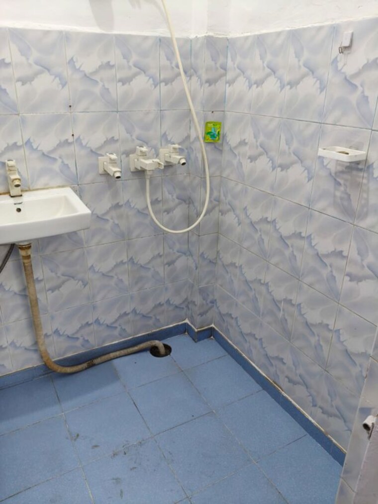 Bathroom, rwa-apartments-sector-50 2 Bedroom 1750 Sq.Ft. Independent House In Sector 50 Noida 10157448
