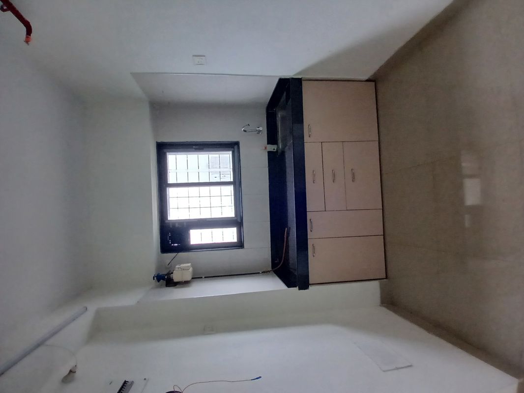 1 BHK + Extra Room Apartment For Rent in Goregaon West