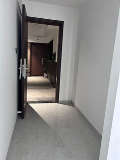 2 BHK Apartment For Sale in Elegant Aariv