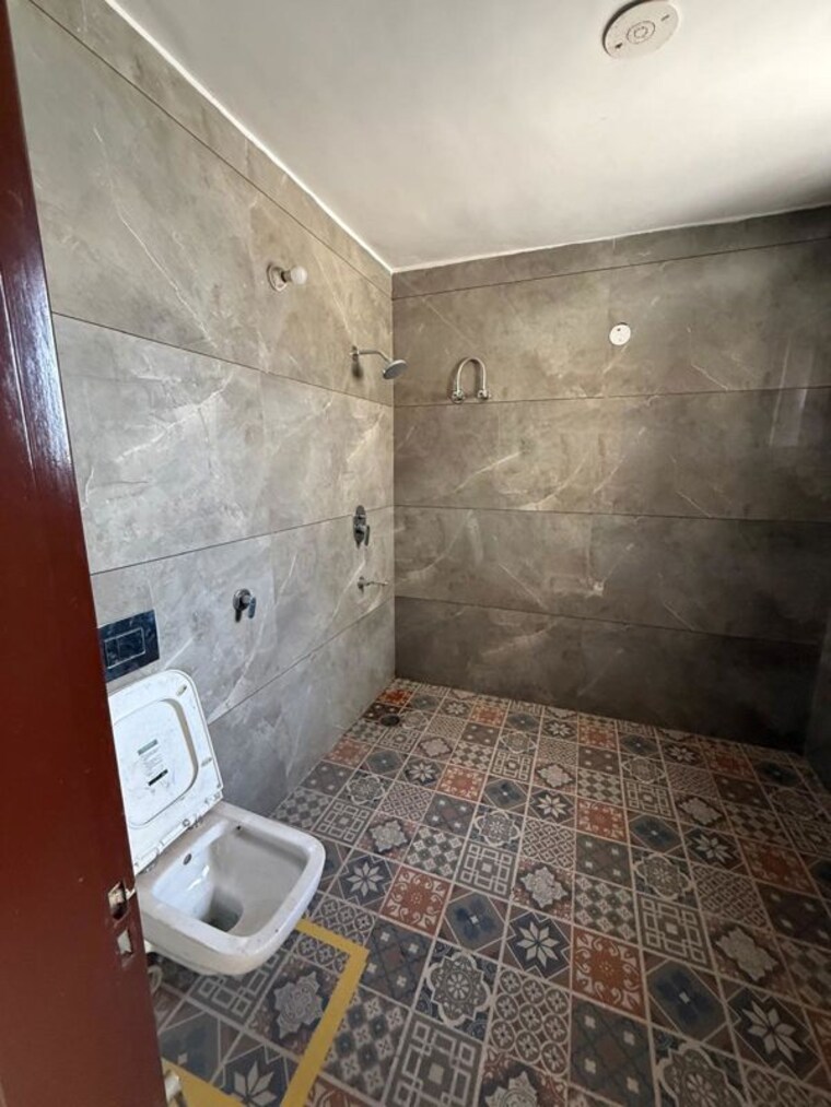 Bathroom, sector 114 3 Bedroom 1200 Sq.Ft. Villa In Sector 114 Mohali 10157463