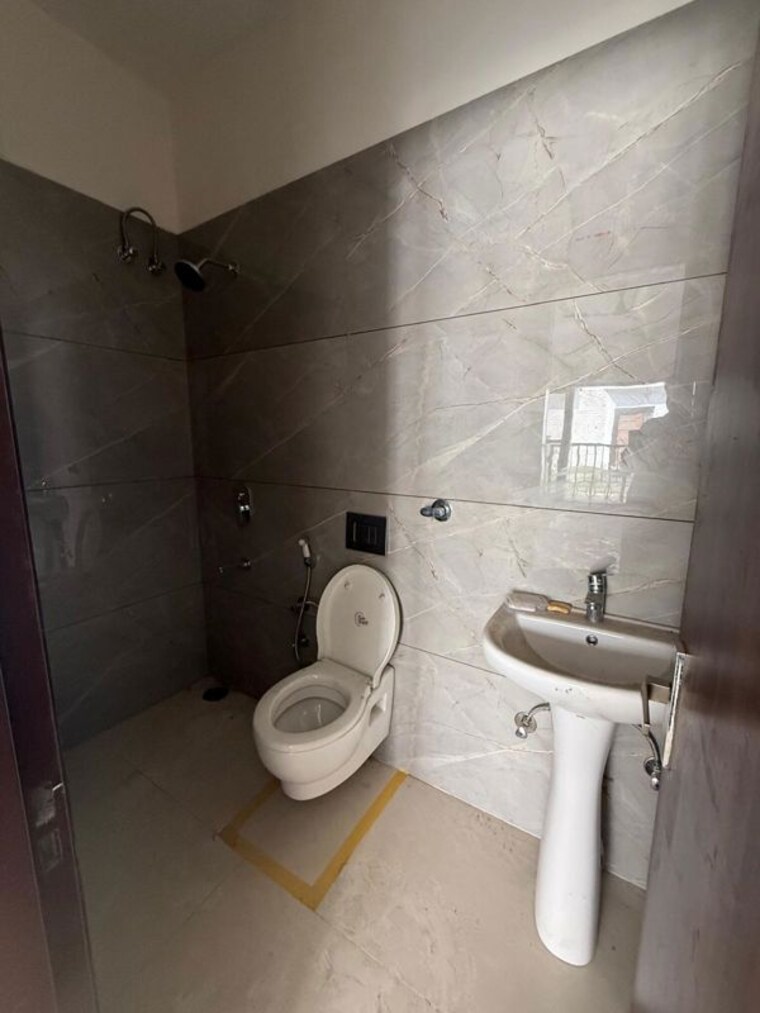 Bathroom, sector 114 3 Bedroom 1200 Sq.Ft. Villa In Sector 114 Mohali 10157463