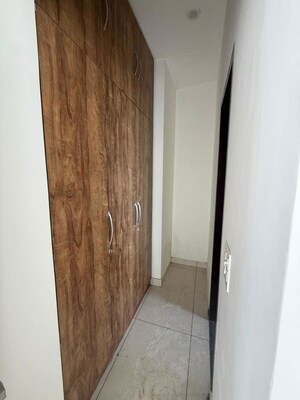 Building Lobby in 3 BHK Villa at Sector 114 – for Rent