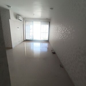 Room in 3 BHK Apartment at The Park Residency Andheri, Andheri West – for Rent