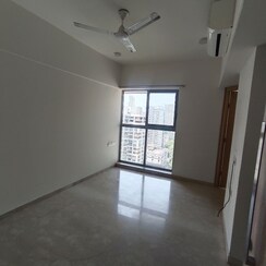1 BHK + Pooja Room Apartment For Sale in Lodha Unica