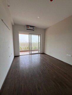 3 BHK + Pooja Room,Servant Room Apartment For Rent in The Center Court