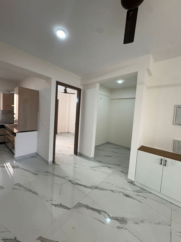 3.5 BHK + Study Room Builder Floor For Rent in Smart World Gems