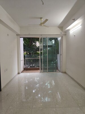 2 BHK Apartment For Rent in L&T Seawoods Residences Phase 2, Seawoods