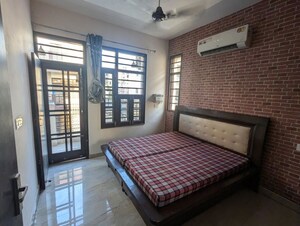 Bedroom in 2 BHK Builder Floor at Sbp Nature City, Central Kharar – for Rent