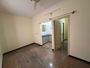 Room in 1 BHK Builder Floor at Hosapalya – for Rent