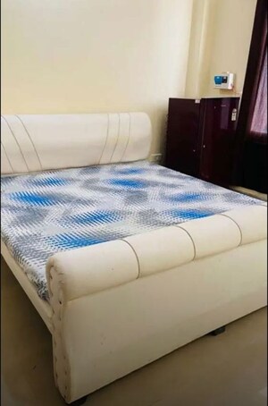 Bedroom in 1 BHK Apartment at Chinhat – for Rent