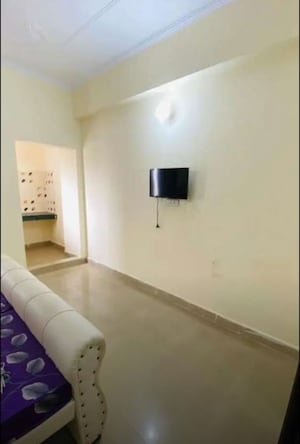 Room in 1 BHK Apartment at Chinhat – for Rent