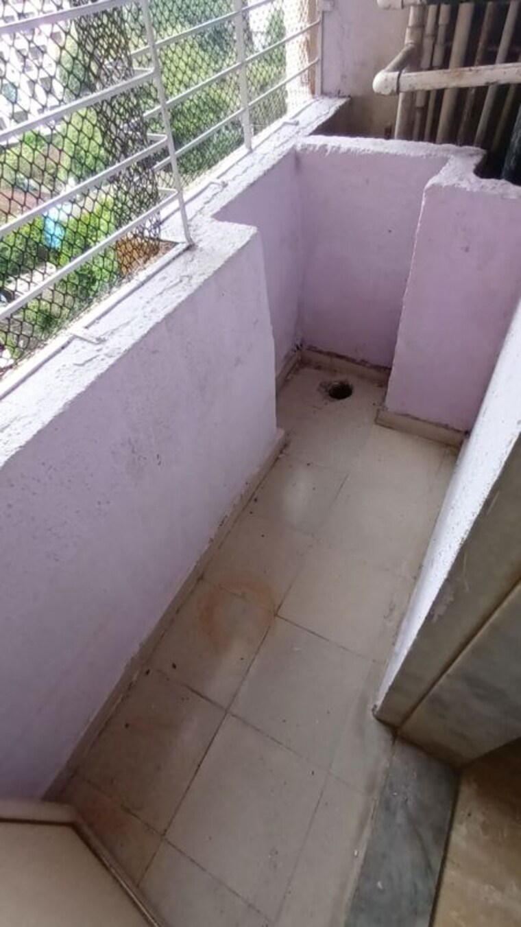 Balcony, hiranandani estate 2 Bedroom 750 Sq.Ft. Apartment In Hiranandani Estate Thane 10154778