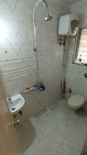 Bathroom in 2 BHK Apartment at Hiranandani Estate – for Rent