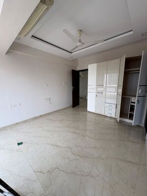 Room in 3.5 BHK Apartment at Neumec Chandelier Court, Worli – for Rent