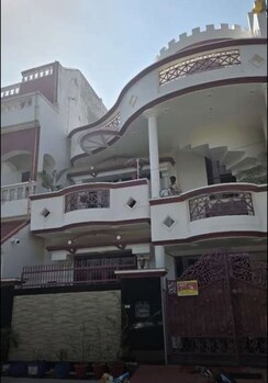 2 BHK + Pooja Room Villa For Rent in Chinhat