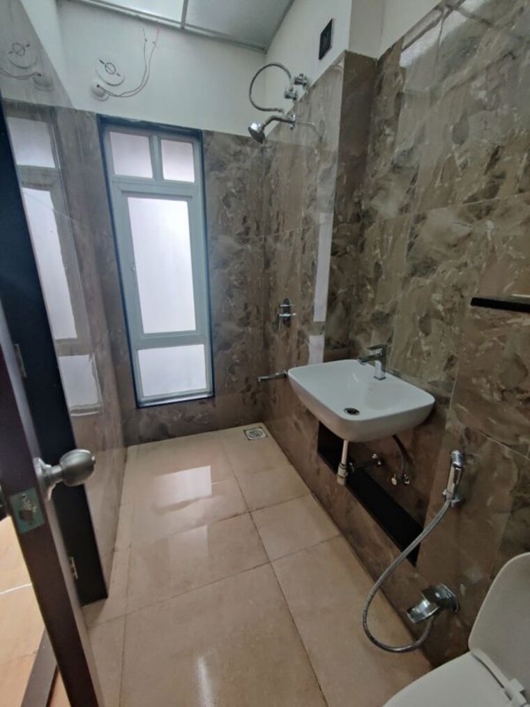 Bathroom, vtp-beaumonde 2 Bedroom 708 Sq.Ft. Apartment In Kharadi Pune 10157729