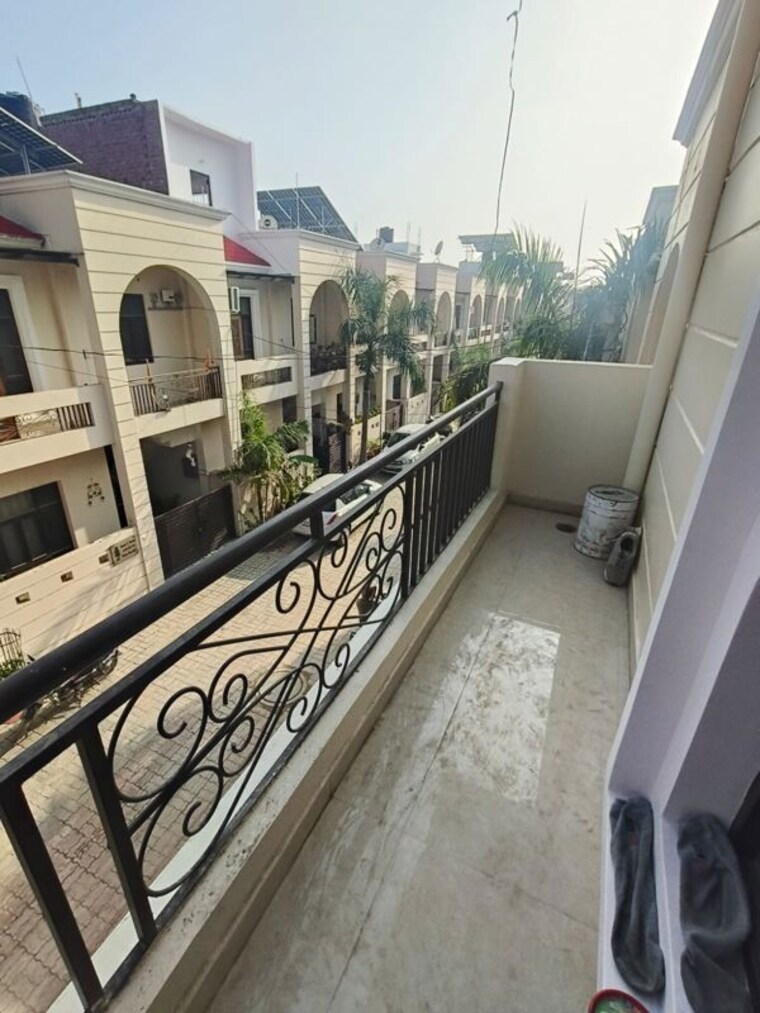 Balcony, manas-enclave-phase-ii 2 Bedroom 1250 Sq.Ft. Apartment In Indira Nagar Lucknow 10141870