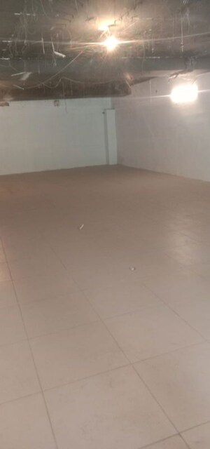 Team Area in  Showroom at Hauz Khas Market – for Rent