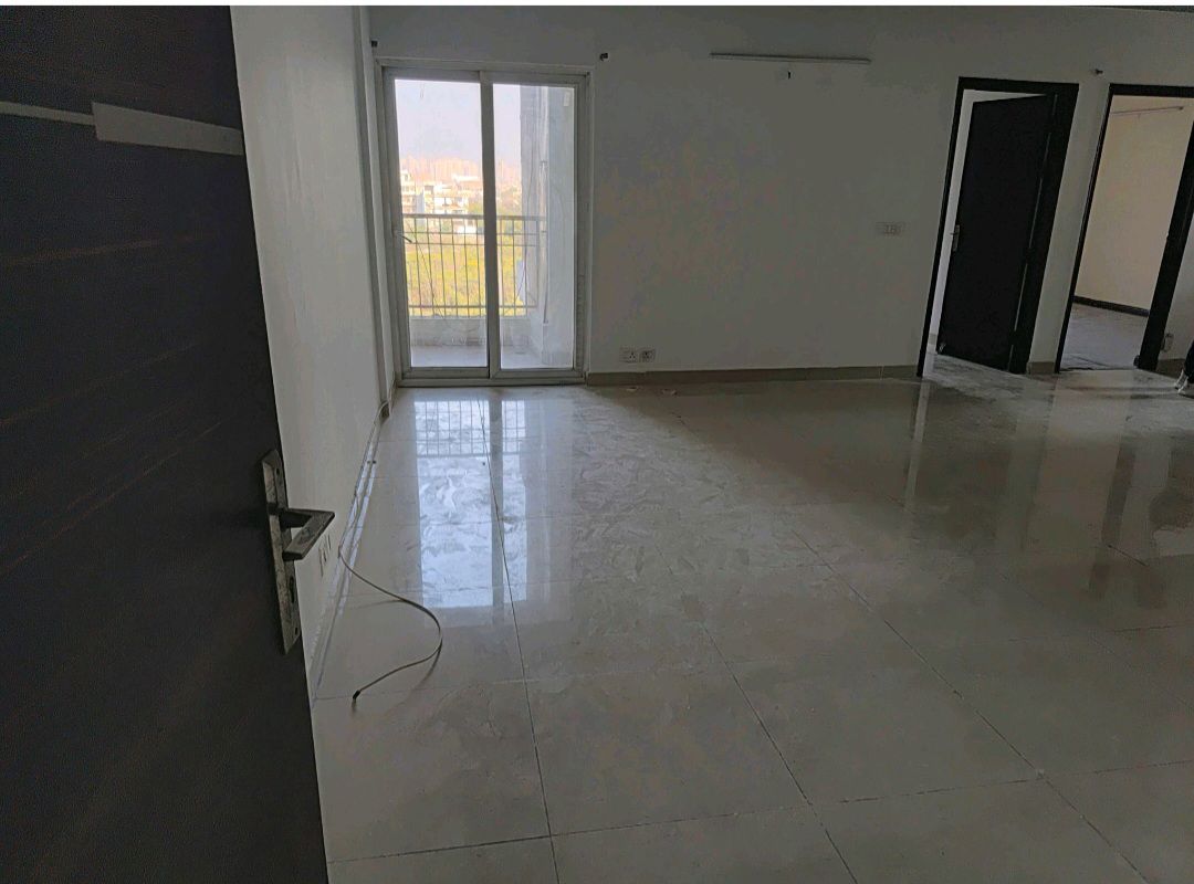 3 BHK Apartment For Sale in Ajnara Grand Heritage