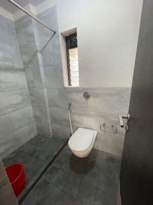 Master Bedroom in 2 BHK Apartment at Aalind Link Palace CHS, Goregaon East – for Rent