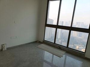 Room in 3 BHK Apartment at Prestige Jasdan Classic, Mahalaxmi – for Rent