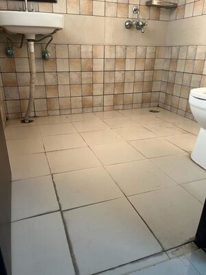 Bathroom in 1 BHK Builder Floor at Sector 45 – for Rent