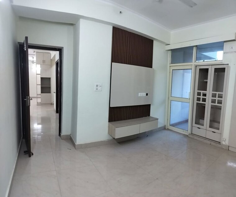 Room, jkg-palm-court 2 Bedroom 660 Sq.Ft. Apartment In Sector 16c Greater Noida Greater Noida 10157885