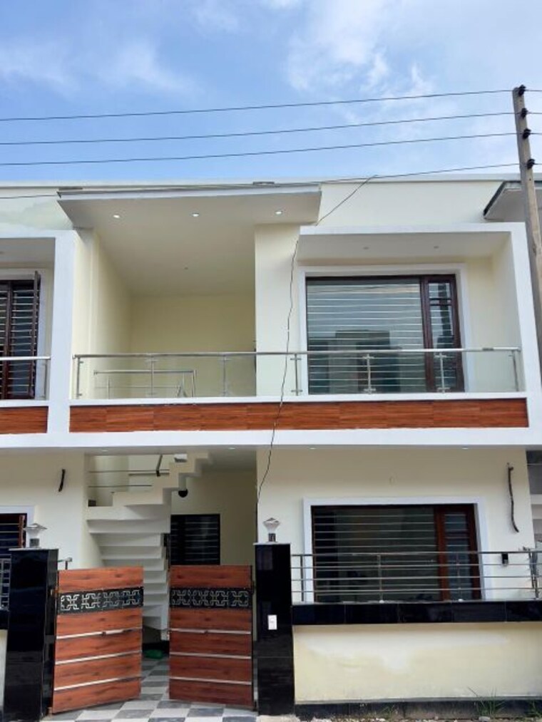 Exterior View, sunny enclave 3 Bedroom 100 Sq.Yd. Independent House In Sunny Enclave Mohali 10157898