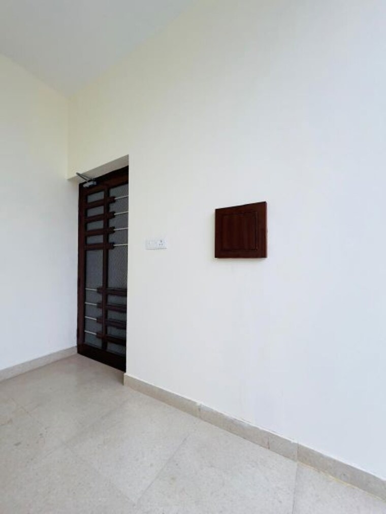 Room, sunny enclave 3 Bedroom 100 Sq.Yd. Independent House In Sunny Enclave Mohali 10157898