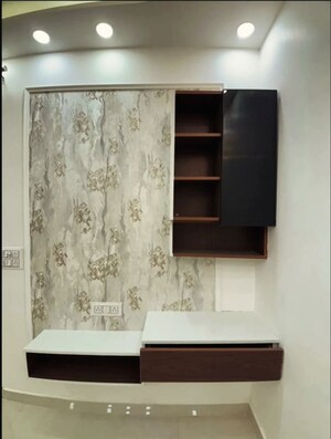 Furnished Amenities in 4 BHK Independent House at Uttam Nagar – for Sale