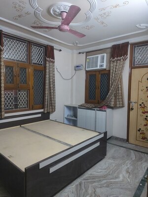 Bedroom in 2 BHK Apartment at Sarita Vihar – for Rent