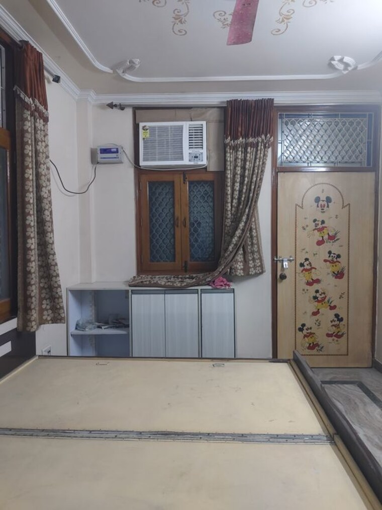 Room, sarita vihar 2 Bedroom 1000 Sq.Ft. Apartment In Sarita Vihar Delhi 10157955