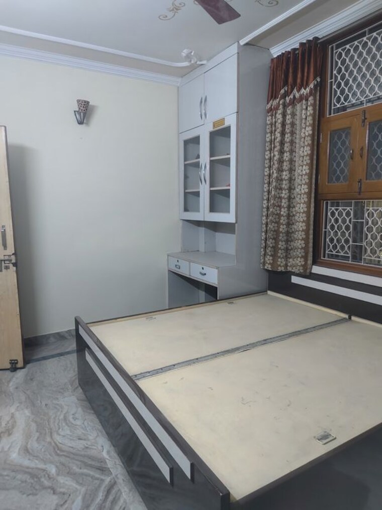 Room, sarita vihar 2 Bedroom 1000 Sq.Ft. Apartment In Sarita Vihar Delhi 10157955