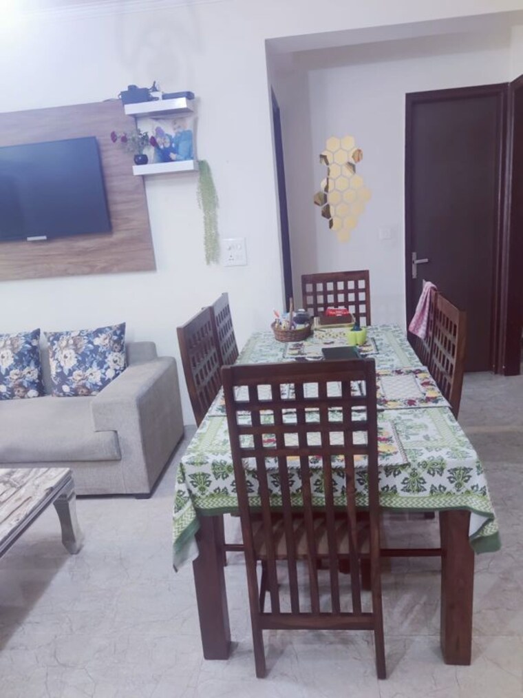Bedroom, sector 15 3 Bedroom 1600 Sq.Ft. Builder Floor In Sector 15 Gurgaon 10157958