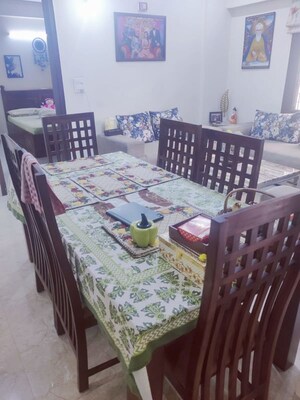 Bedroom in 3 BHK Builder Floor at Sector 15 – for Rent