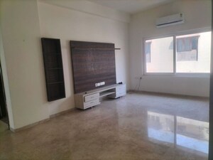 Room in 3.5 BHK Apartment at Vamsiram Jyoti Prime, Banjara Hills – for Rent