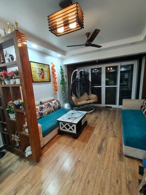 Room in 4 BHK Apartment at Vasant Kunj – for Rent