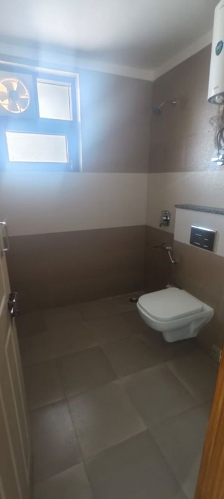 Bathroom, uday-arden-45 2 Bedroom 1500 Sq.Ft. Builder Floor In Sector 45 Gurgaon 10157981