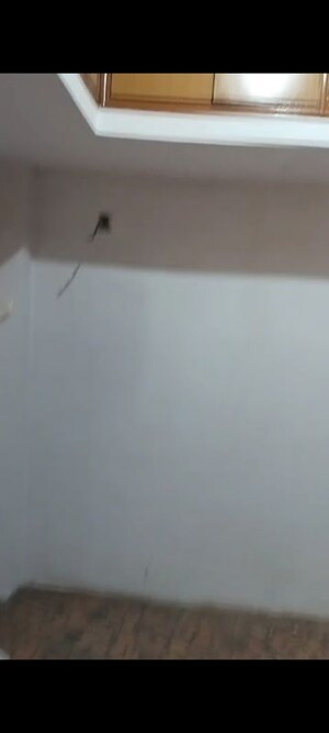 Furnished Amenities in 1.5 BHK Independent House at RWA Apartments Sector 20, Sector 20 – for Rent