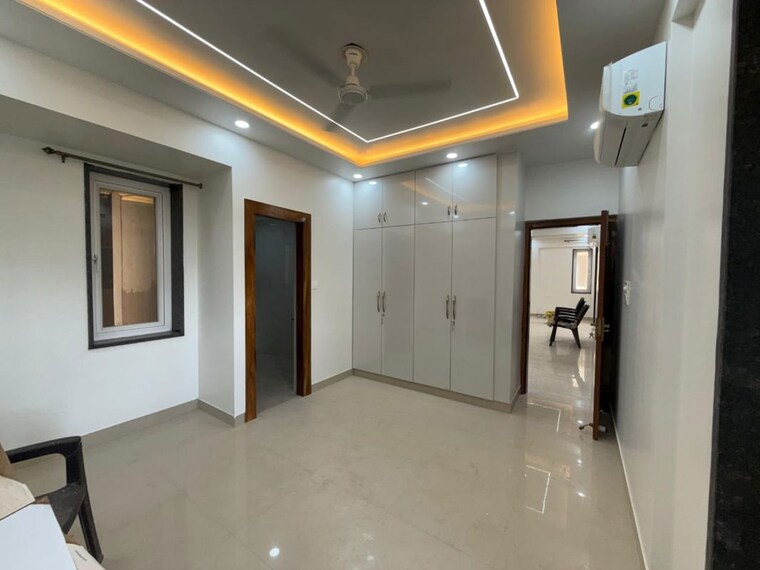 Room, vasant kunj 3 Bedroom 2200 Sq.Ft. Apartment In Vasant Kunj Delhi 10157992