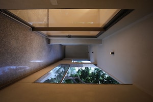 Furnished Amenities in 3 BHK Builder Floor at Rajouri Garden – for Rent