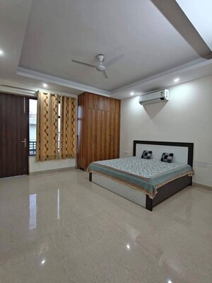 2 BHK Builder Floor For Rent in Sector 52