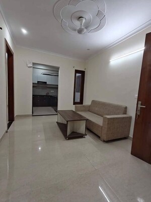 Living Room in 2 BHK Builder Floor at Sector 52 – for Rent