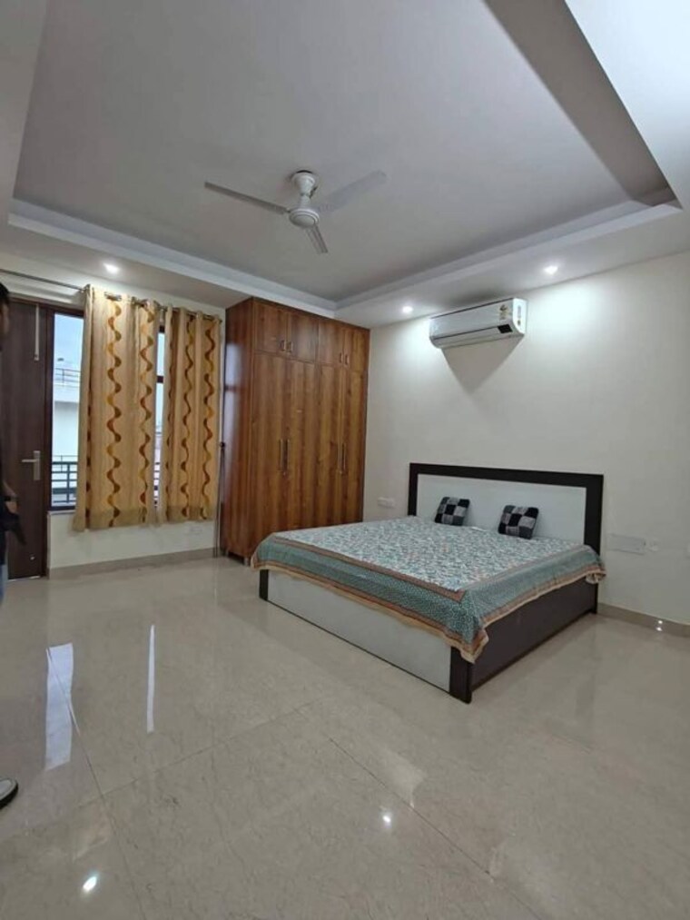 Bedroom, sector 52 2 Bedroom 1250 Sq.Ft. Builder Floor In Sector 52 Gurgaon 10158007