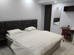 1 BHK Builder Floor For Rent in Sector 45