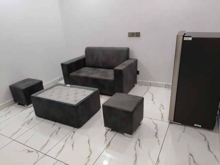 Living Room, sector 45 1 Bedroom 1200 Sq.Ft. Builder Floor In Sector 45 Gurgaon 10158022