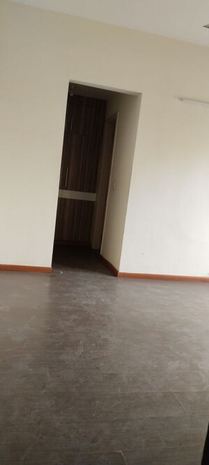 Room in 3 BHK Apartment at BPTP Park Grandeura, Sector 82 – for Rent